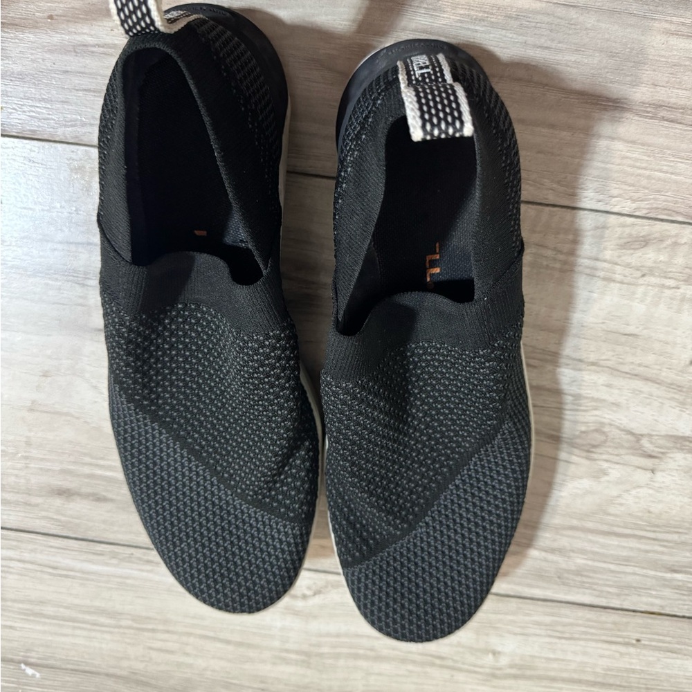 MERRELL Black Slip-On Sneakers